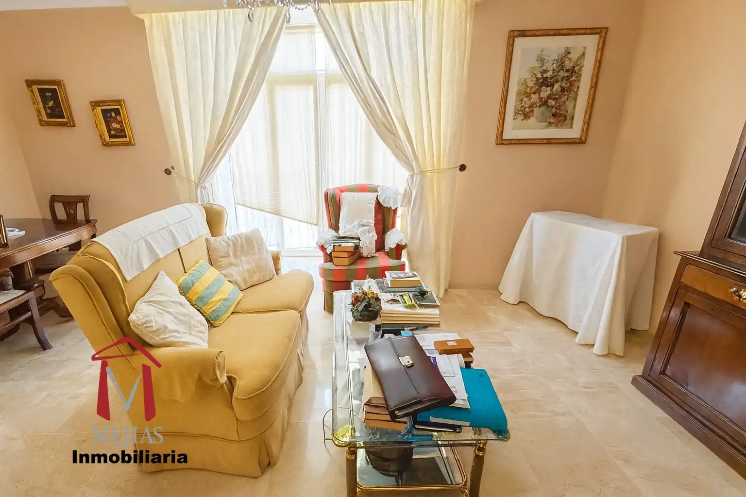 Sala de estar de Piso en venta en Antequera con Aire acondicionado, Calefacción y Trastero