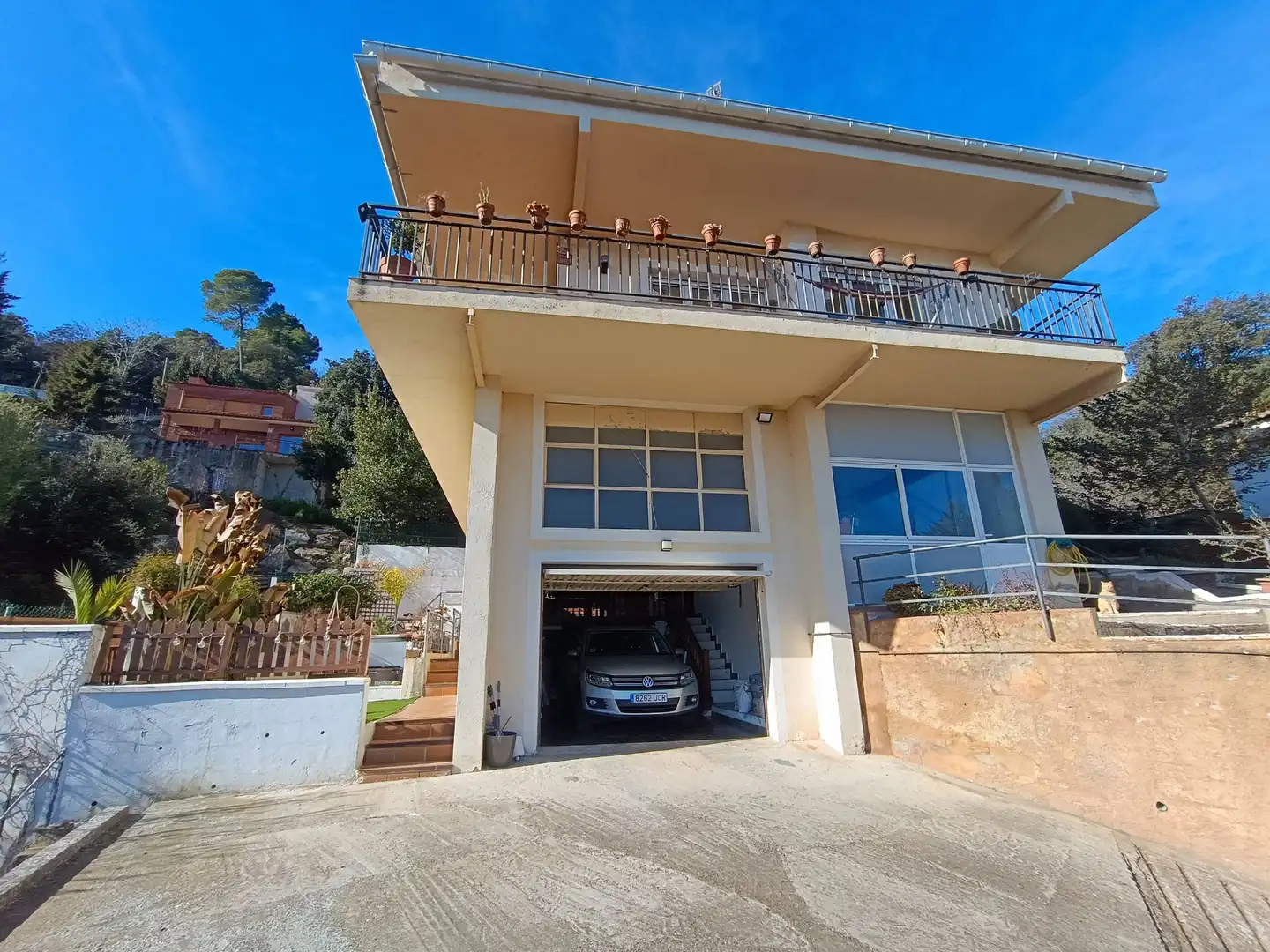 Vista exterior de Casa o chalet en venta en Castellar del Vallès con Calefacción, Balcón y Jacuzzi