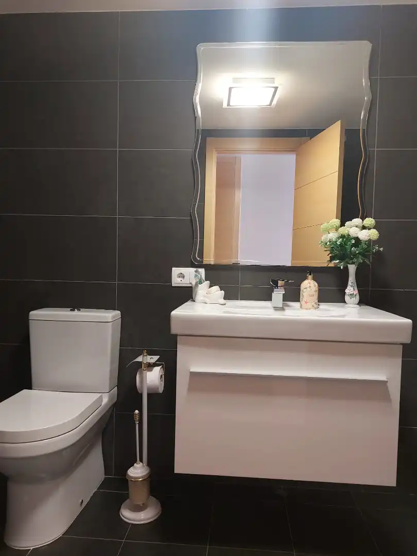 Baño de Piso en venta en Valencia con Aire acondicionado y Balcón