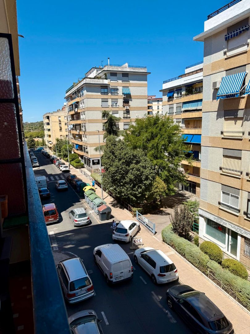 Vista exterior de Piso en venta en Cáceres Capital con Aire acondicionado, Terraza y Amueblado