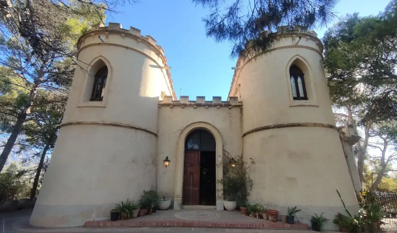 Vista exterior de Finca rústica en venda en Villajoyosa / La Vila Joiosa amb Terrassa i Balcó