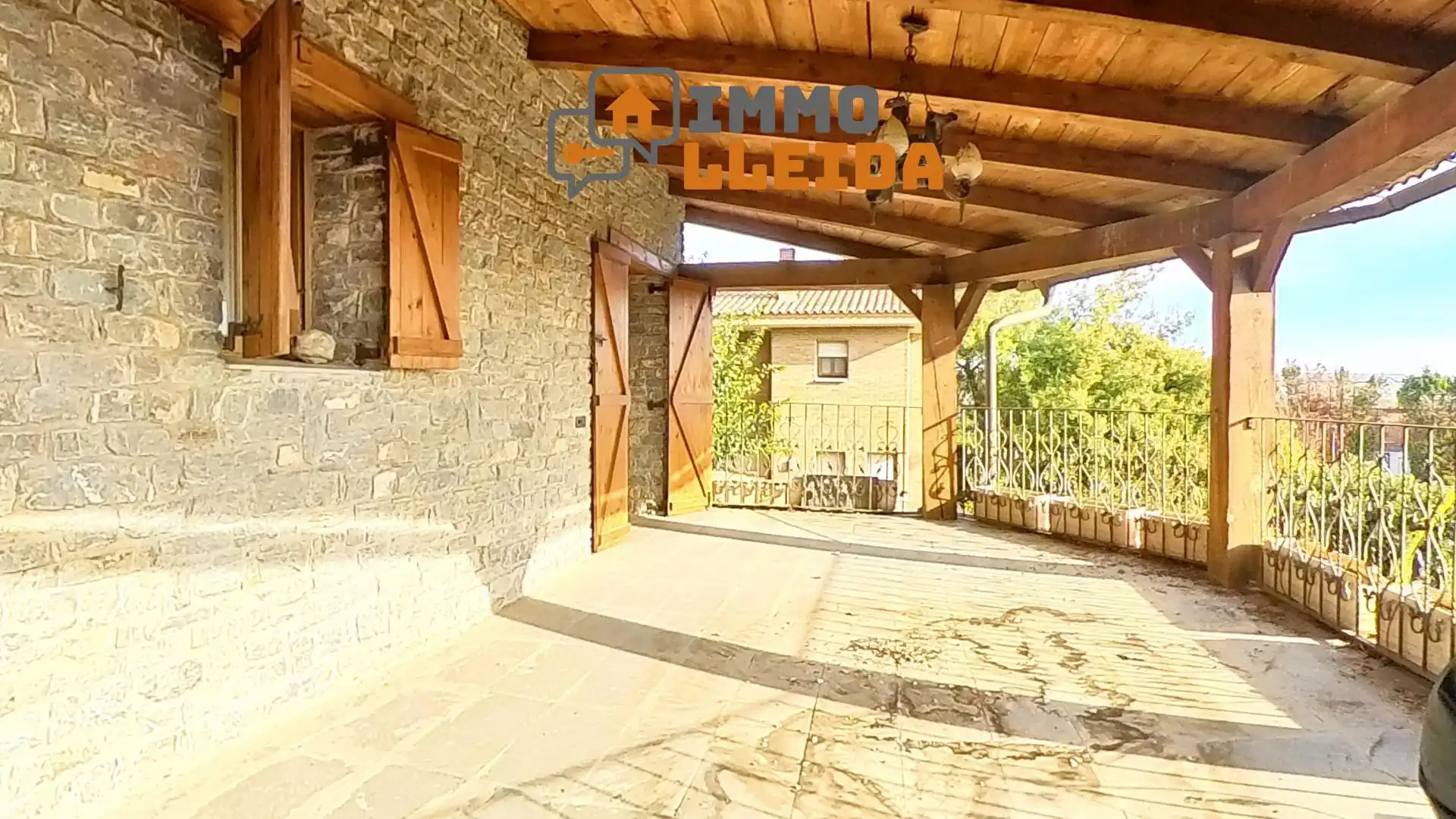 Casa con terraza en venta en Calle Sant Armengol 4, imagen 24
