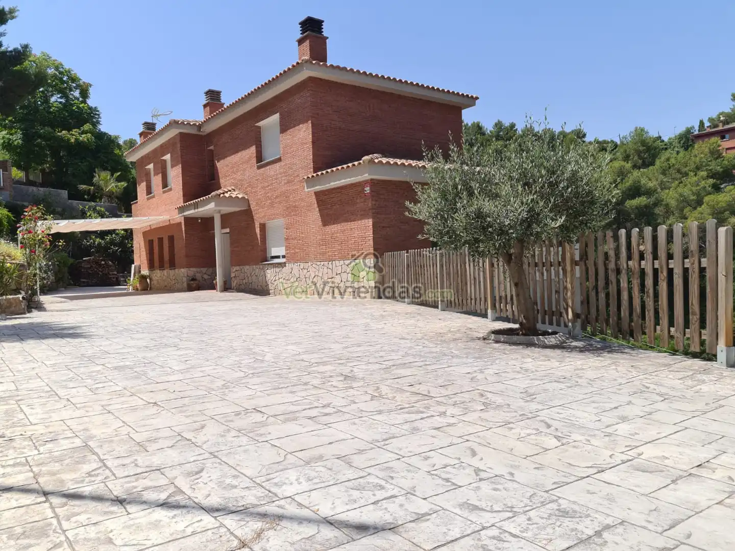 Casa con jardín en venta en Carrer Malvasia 39, imagen 2