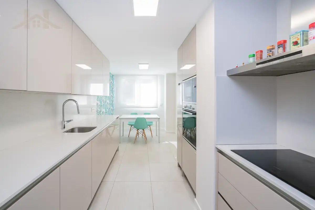 Casa adosada en venta en Avenida de la Armada Española, Cortijo Sur