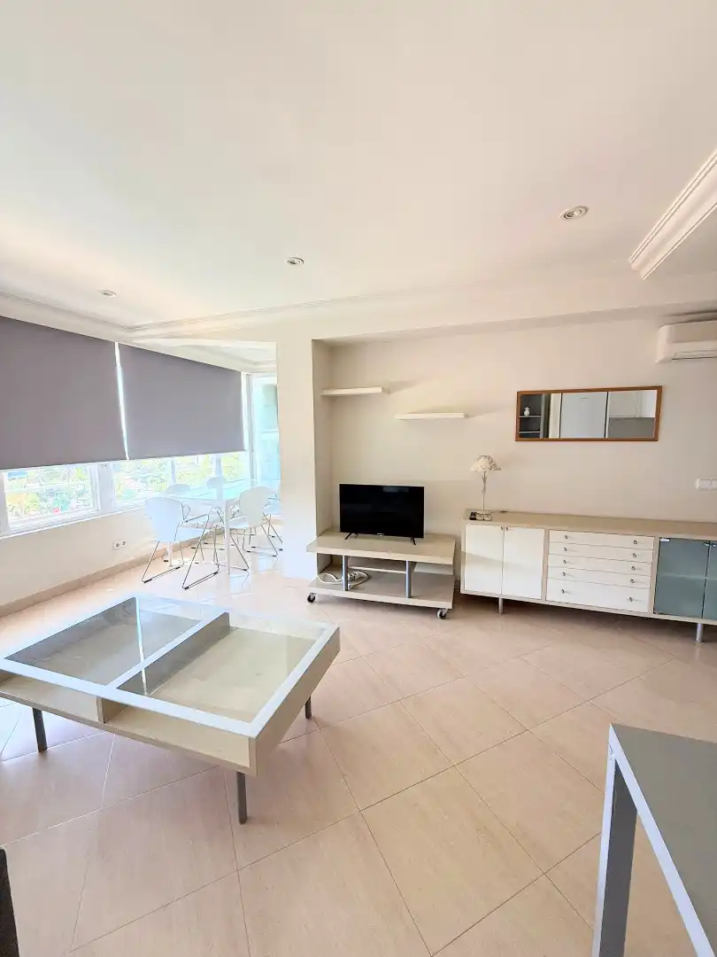 Sala d'estar de Pis de lloguer en Calvià amb Aire condicionat, Calefacció i Moblat
