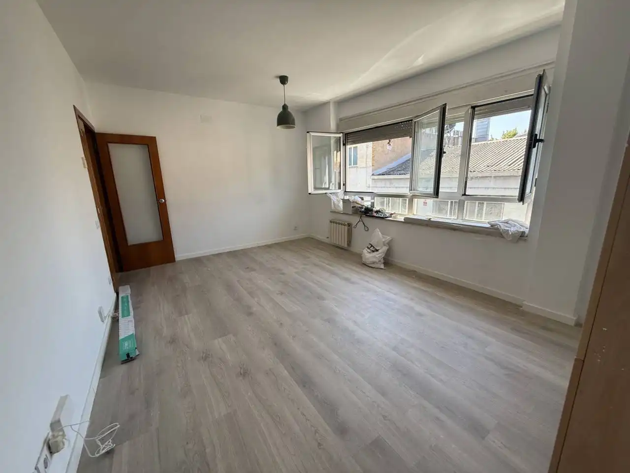 Habitación de Piso en venta en Sabadell con Calefacción, Parquet y Alarma
