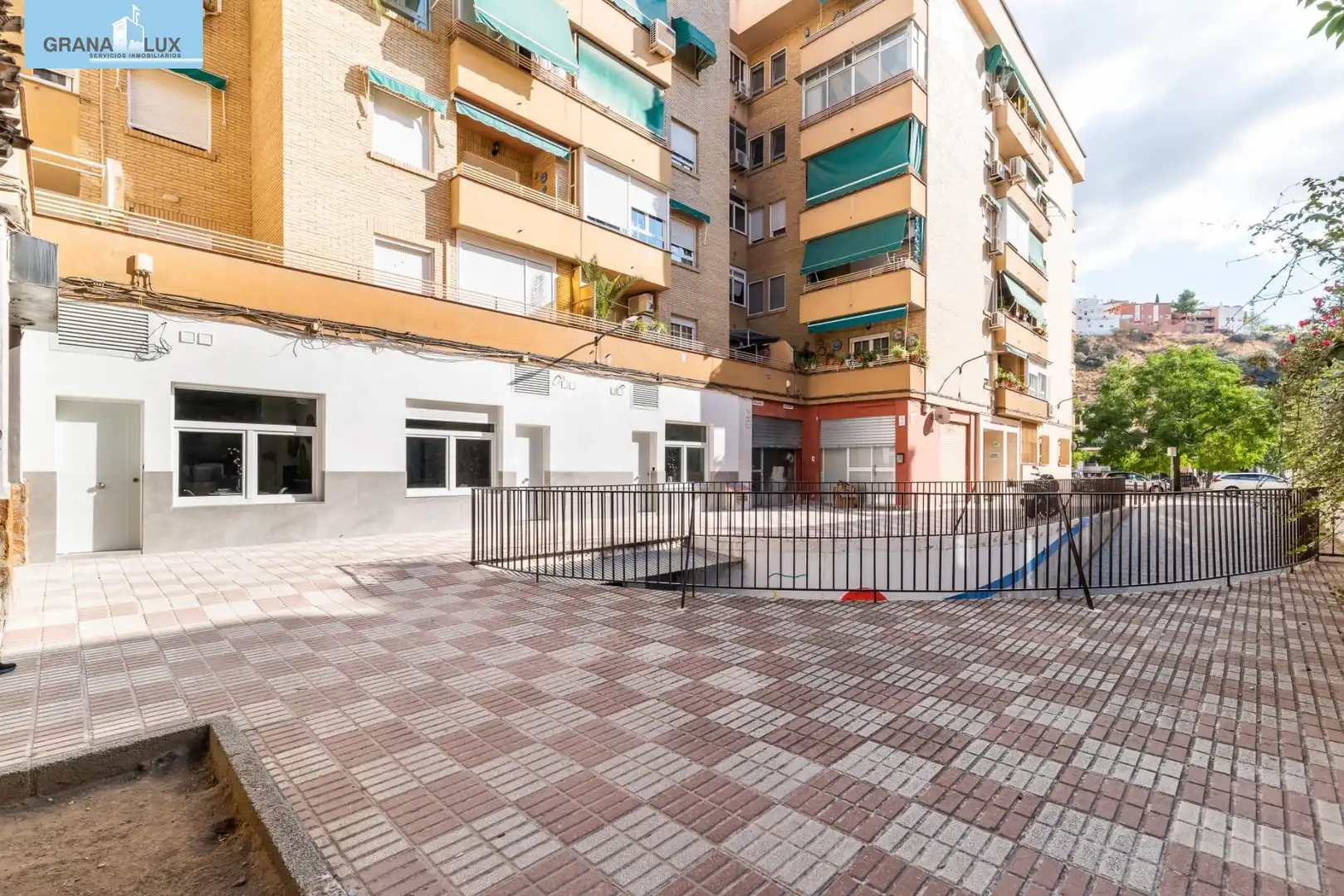 Exterior view of Study for sale in Granada  with Air Conditioner, Heating and Furnished
