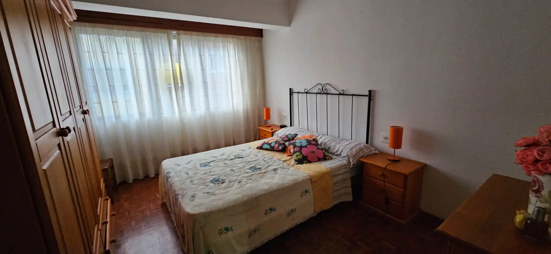 Schlafzimmer von Wohnung zum Verkauf in Ferrol mit Möbliert