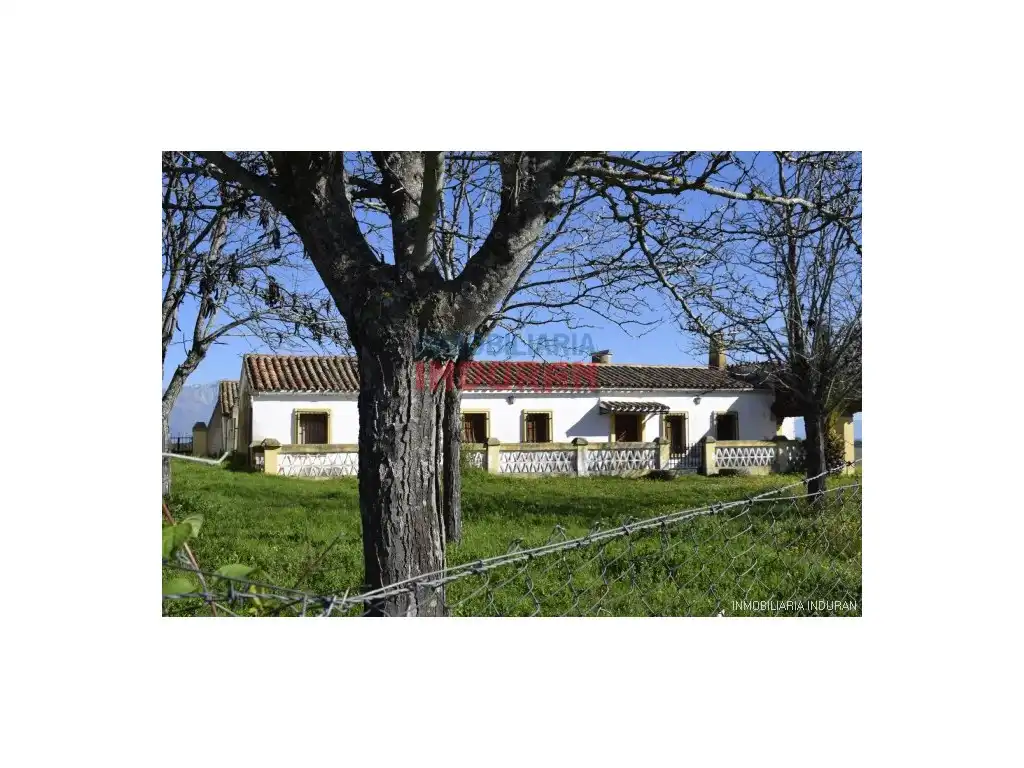 Vista exterior de Finca rústica en venta en Las Ventas de San Julián