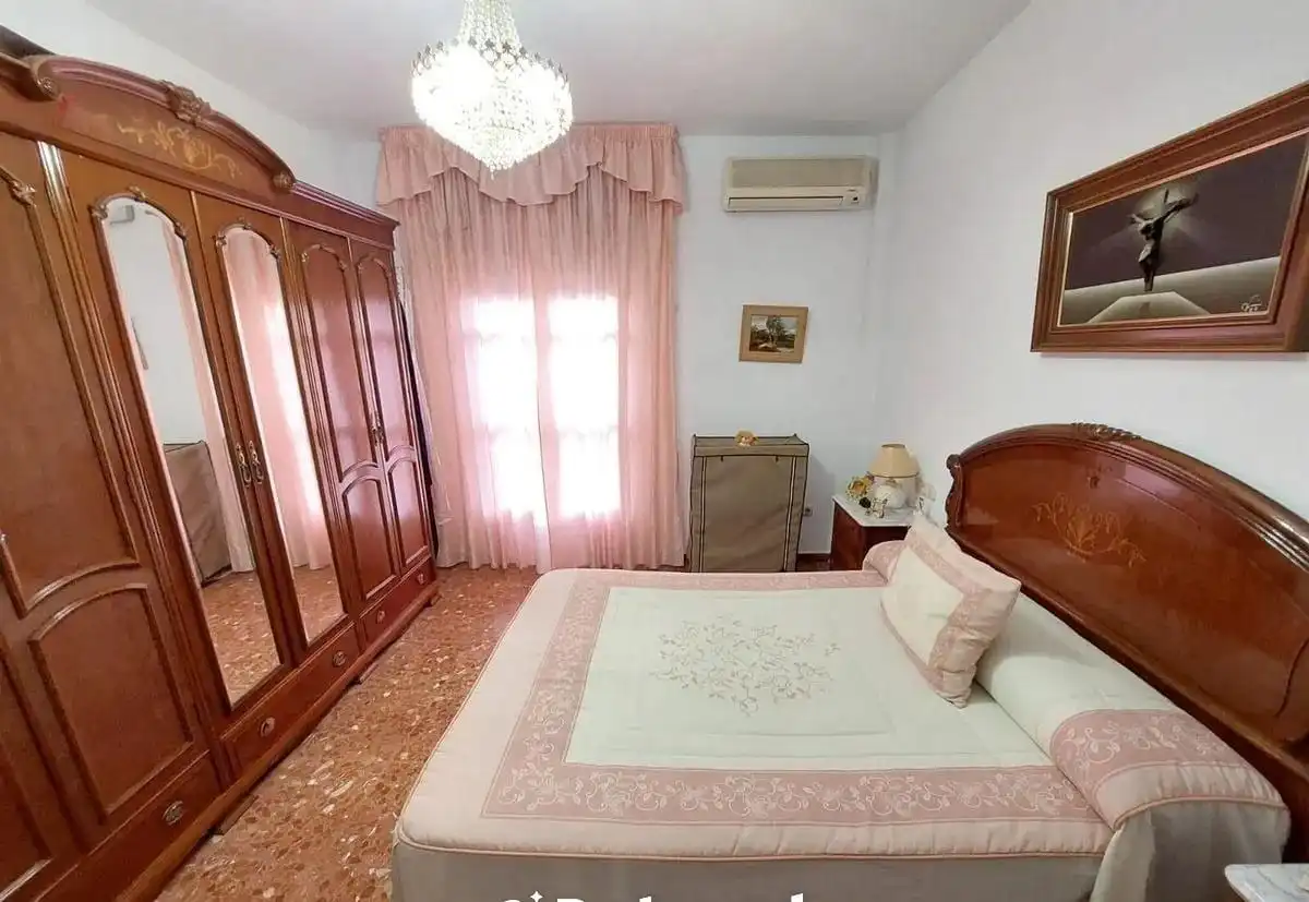 Dormitori de Casa o xalet en venda en Córdoba amb Aire condicionat