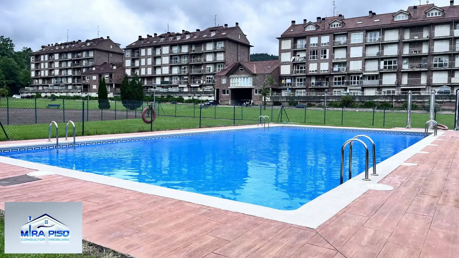 Piscina de Planta baja en venta en Hazas de Cesto con Calefacción y Terraza