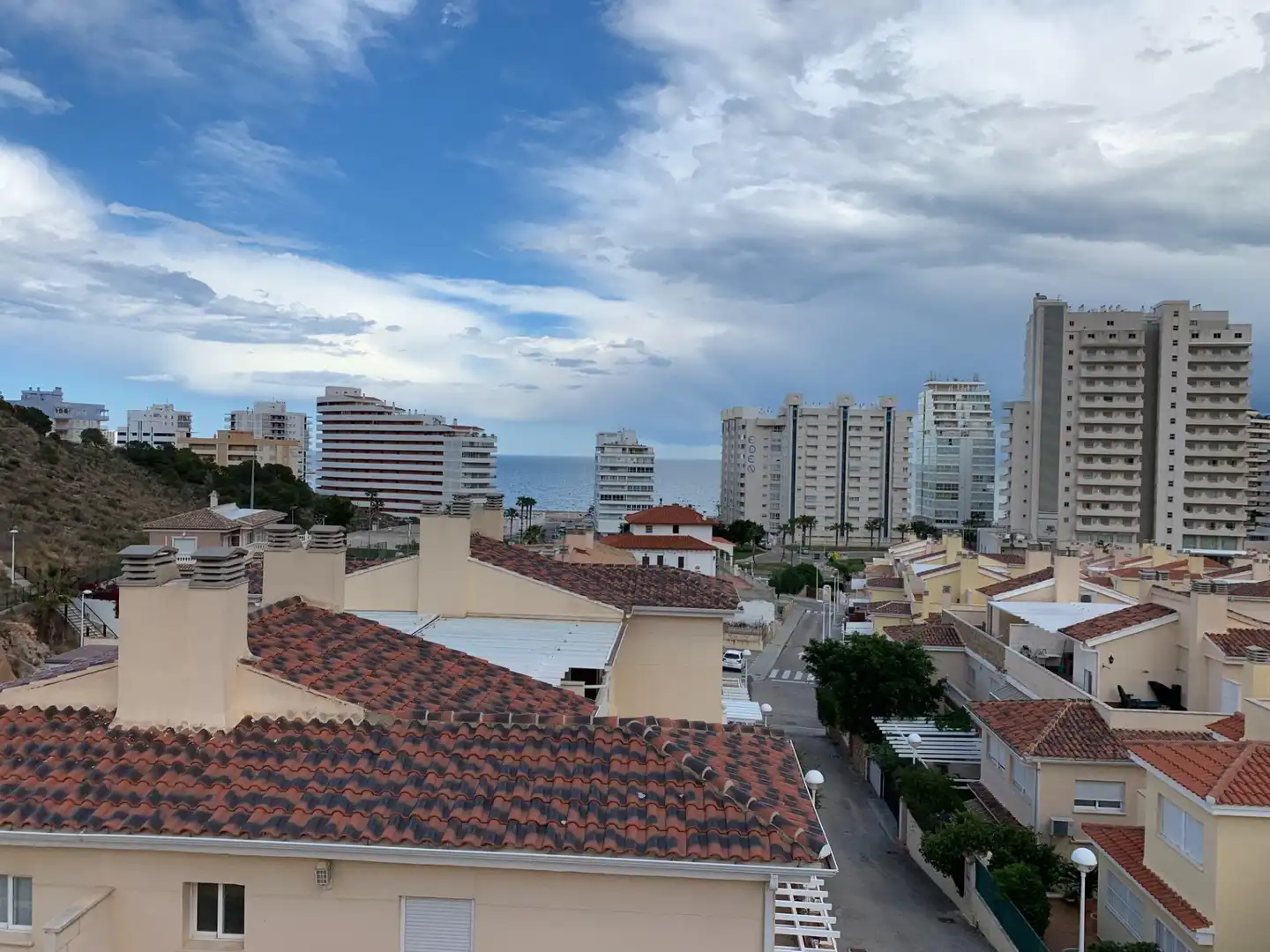 Casa adosada de alquiler en Calle farigola, Racó