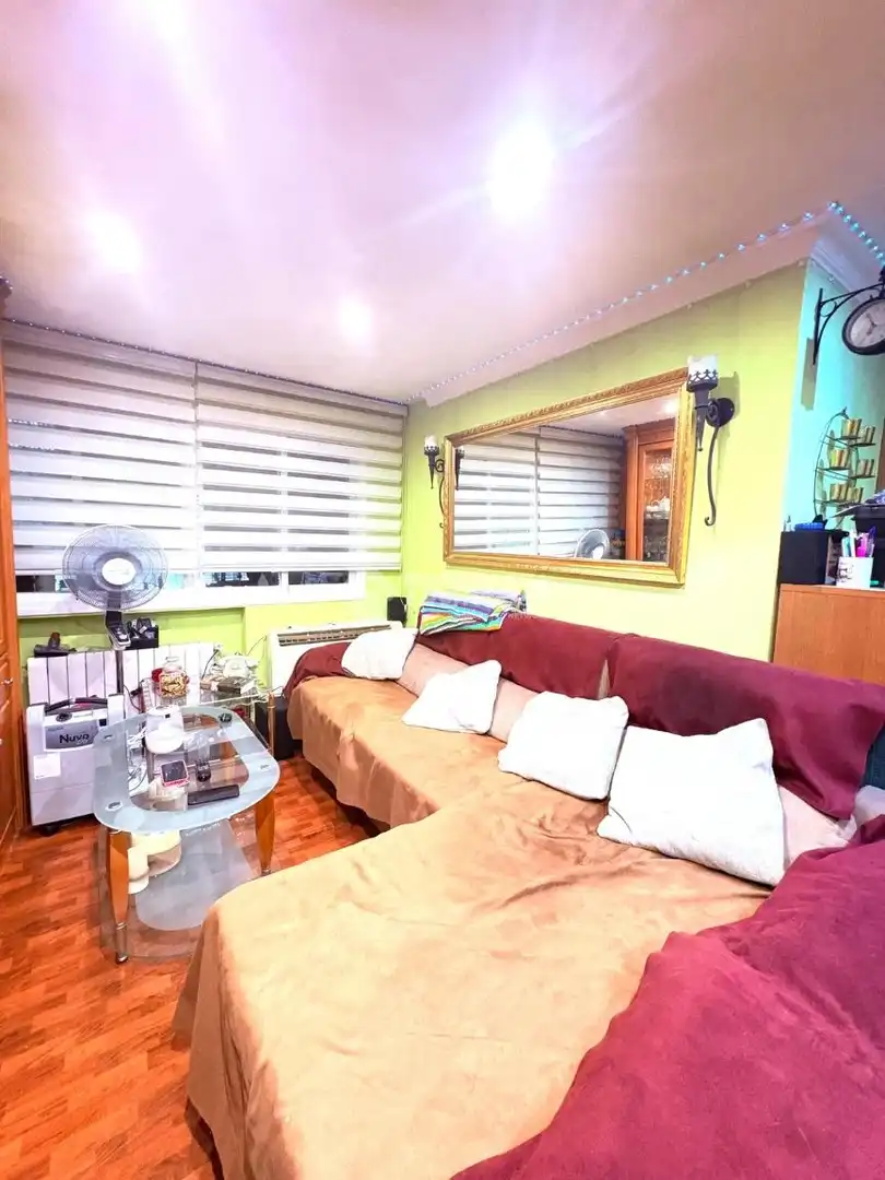 Living room of Flat for sale in Fuenlabrada  with Air Conditioner and Heating