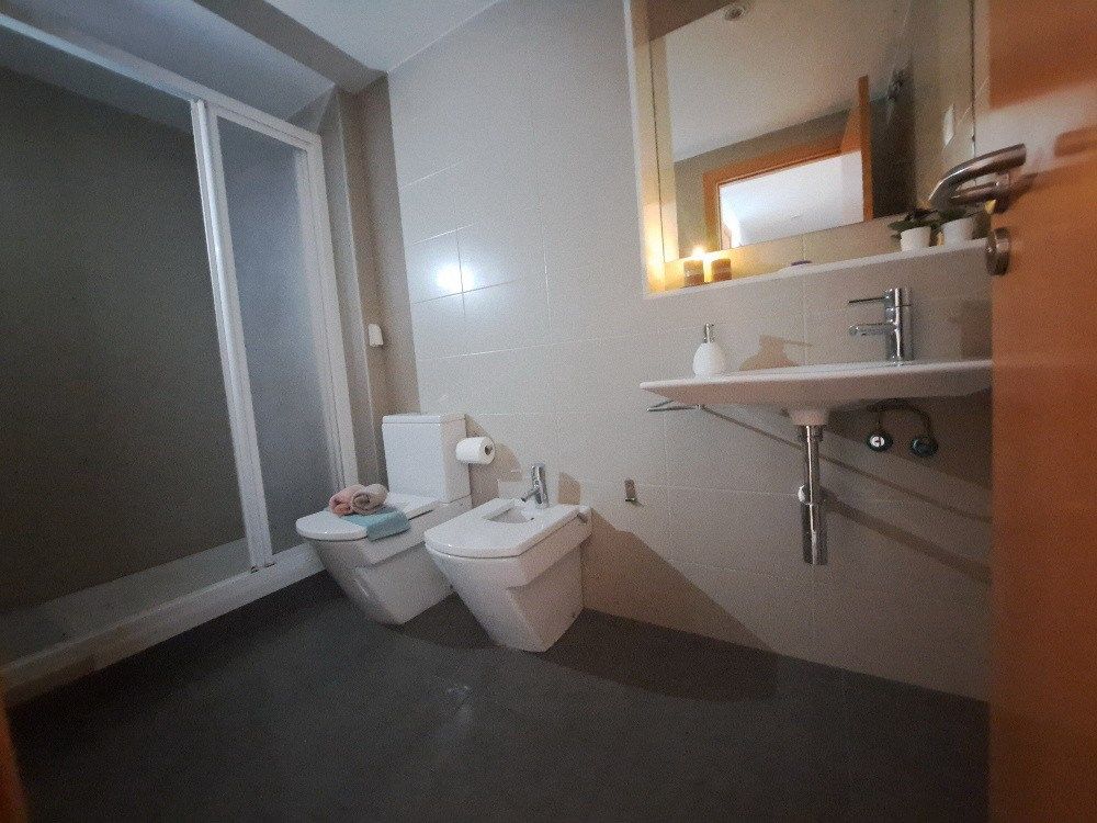 Bany de Pis en venda en Rubí amb Calefacció i Traster