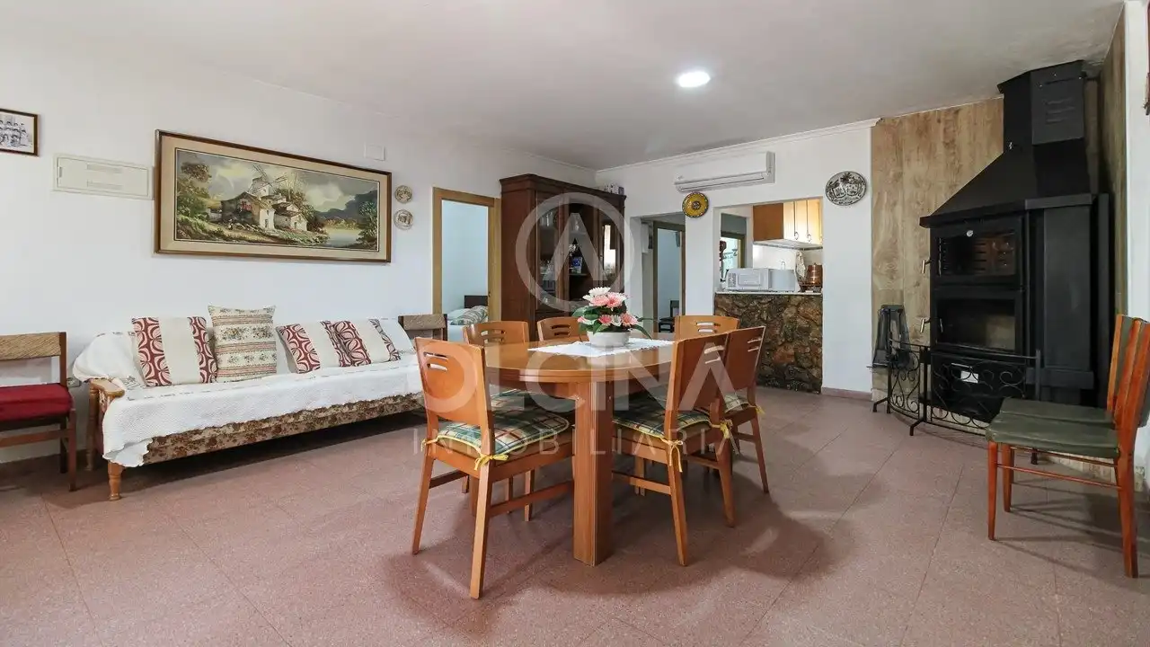 Habitación de Finca rústica en venta en Onil con Aire acondicionado y Terraza