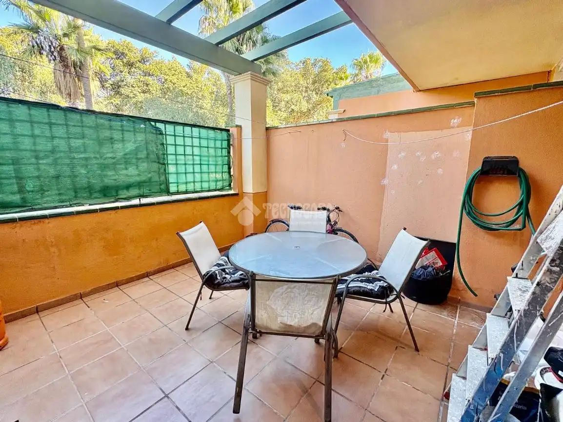 Terrassa de Pis en venda en Manilva amb Piscina comunitària