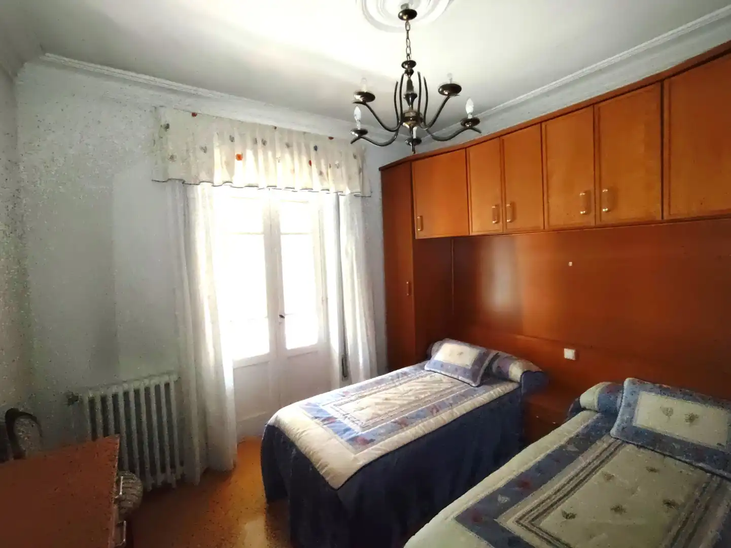 Habitación de Casa o chalet en venta en Torrelavega  con Calefacción, Jardín privado y Terraza