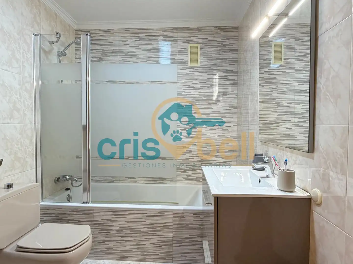 Baño de Piso en venta en Lorca con Aire acondicionado, Calefacción y Terraza