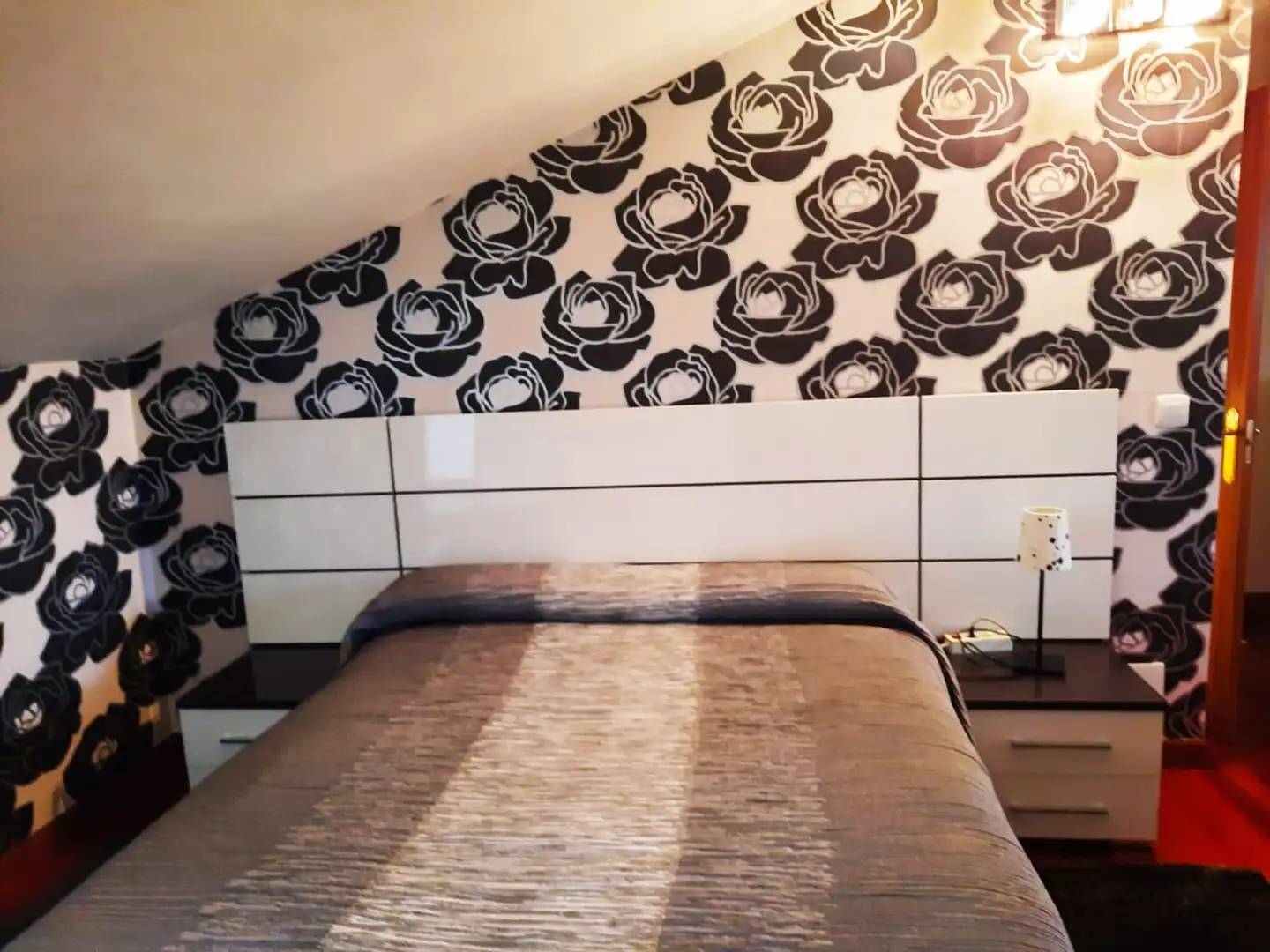 Dormitori de Casa adosada en venda en Medina de Pomar amb Calefacció, Jardí privat i Parquet