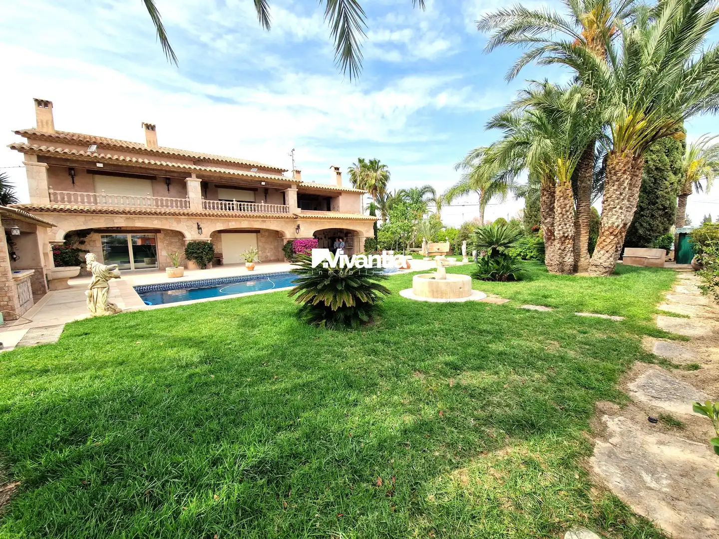 Detached house with pool for sale in Pedanías Centro, imagen 3