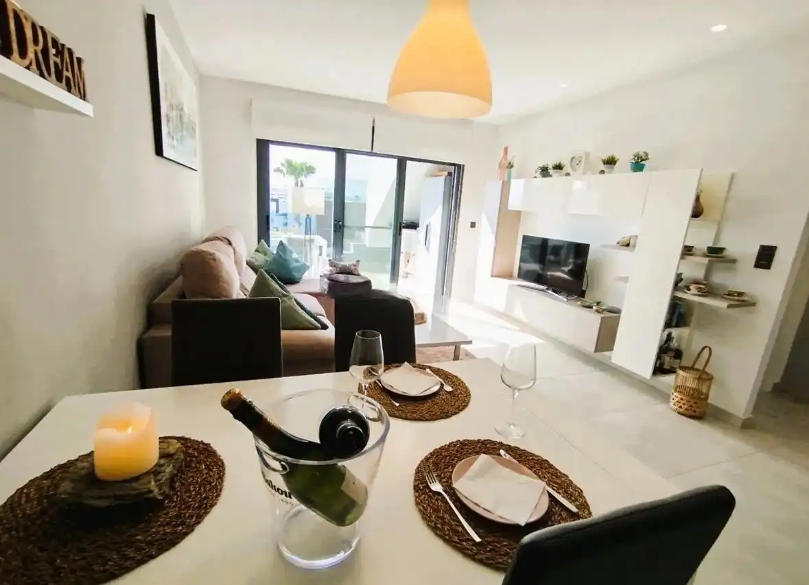 Sala de estar de Piso de alquiler en Guardamar del Segura con Aire acondicionado, Calefacción y Terraza