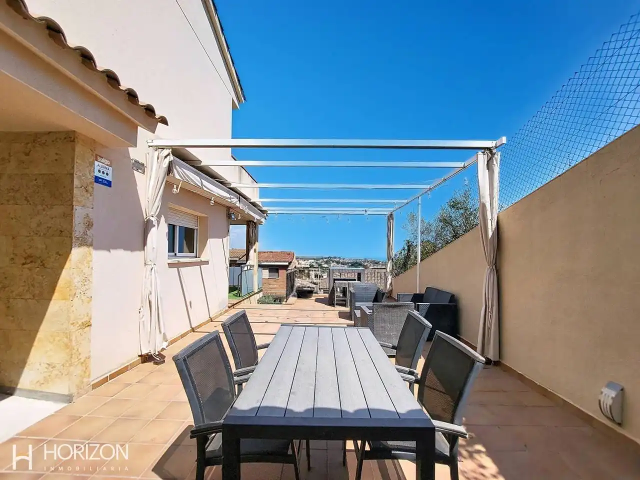 Terraza de Casa adosada en venta en Calafell con Aire acondicionado, Calefacción y Jardín privado