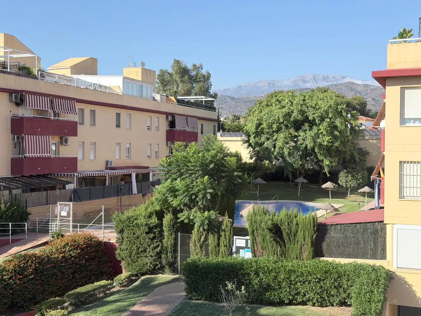 Vista exterior de Pis en venda en Vélez-Málaga amb Terrassa, Traster i Piscina comunitària