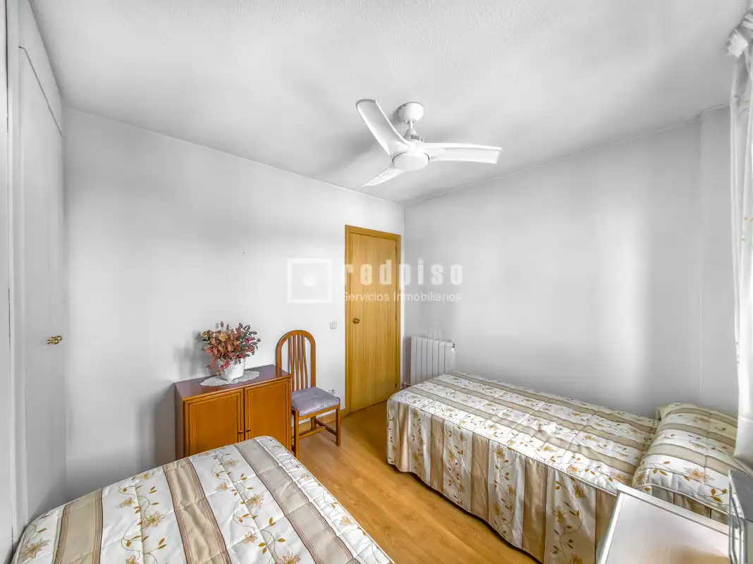 Bedroom of Flat for sale in Madrid  with Air Conditioner and Heating