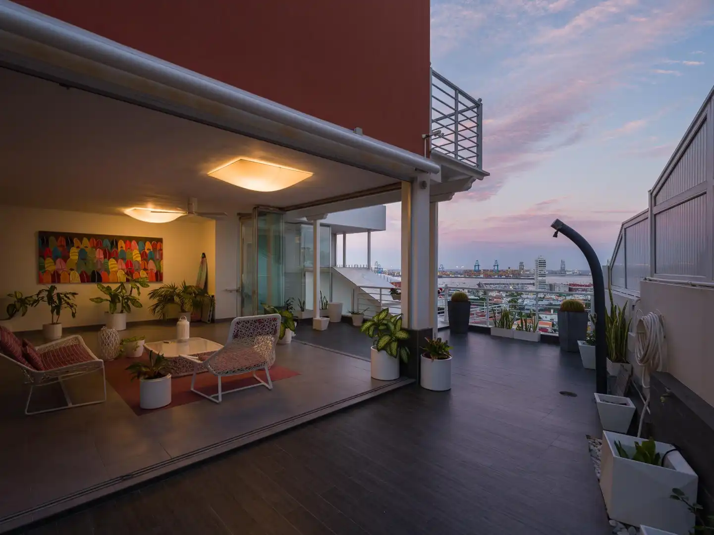Terrassa de Casa adosada en venda en Las Palmas de Gran Canaria amb Jardí privat, Terrassa i Traster