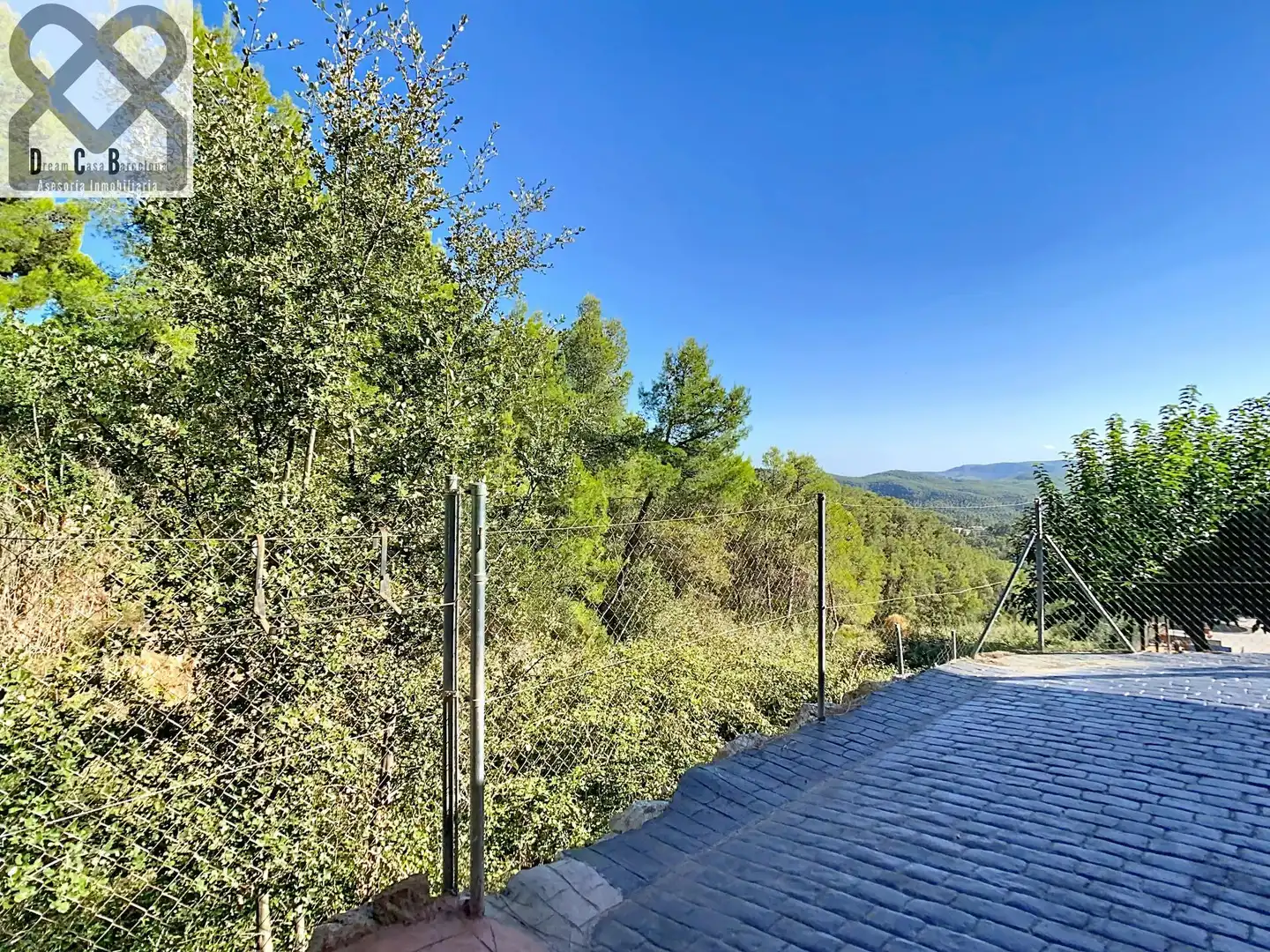 Terrassa de Casa o xalet en venda en Corbera de Llobregat, Barcelona