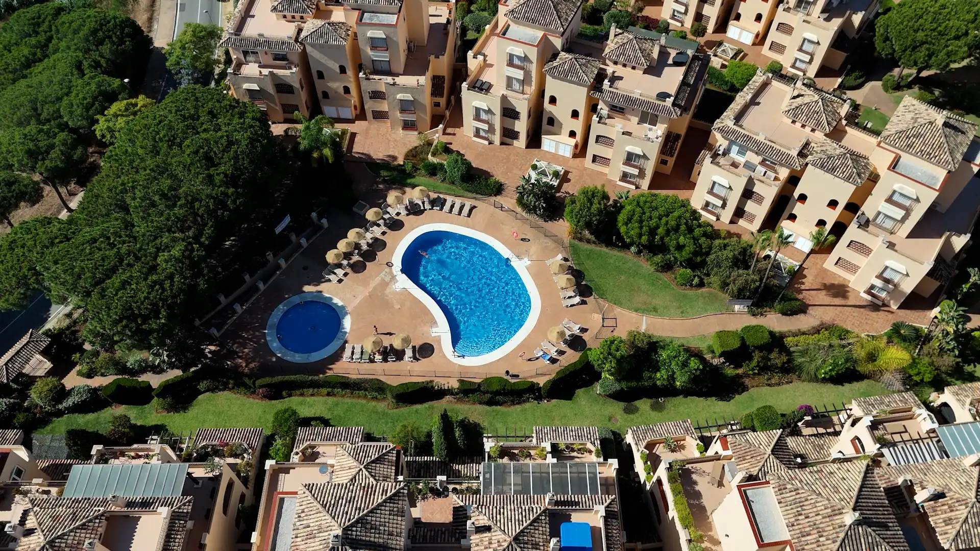 Piscina de Àtic en venda en Marbella amb Aire condicionat, Calefacció i Terrassa