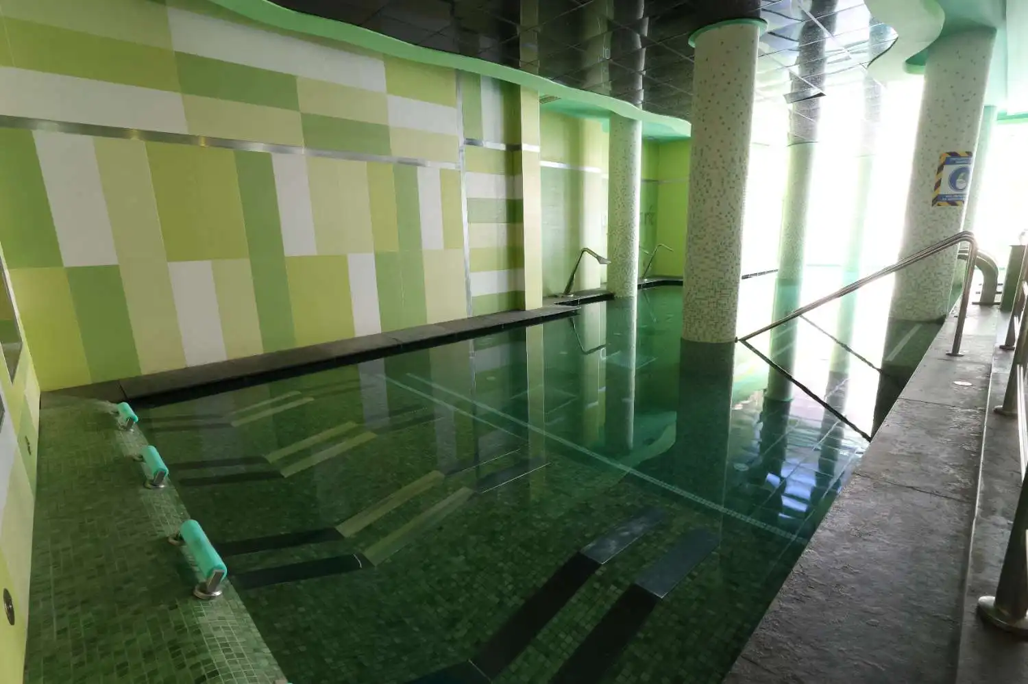 Schwimmbecken von Wohnungen zum Verkauf in Orihuela mit Klimaanlage, Heizung und Terrasse