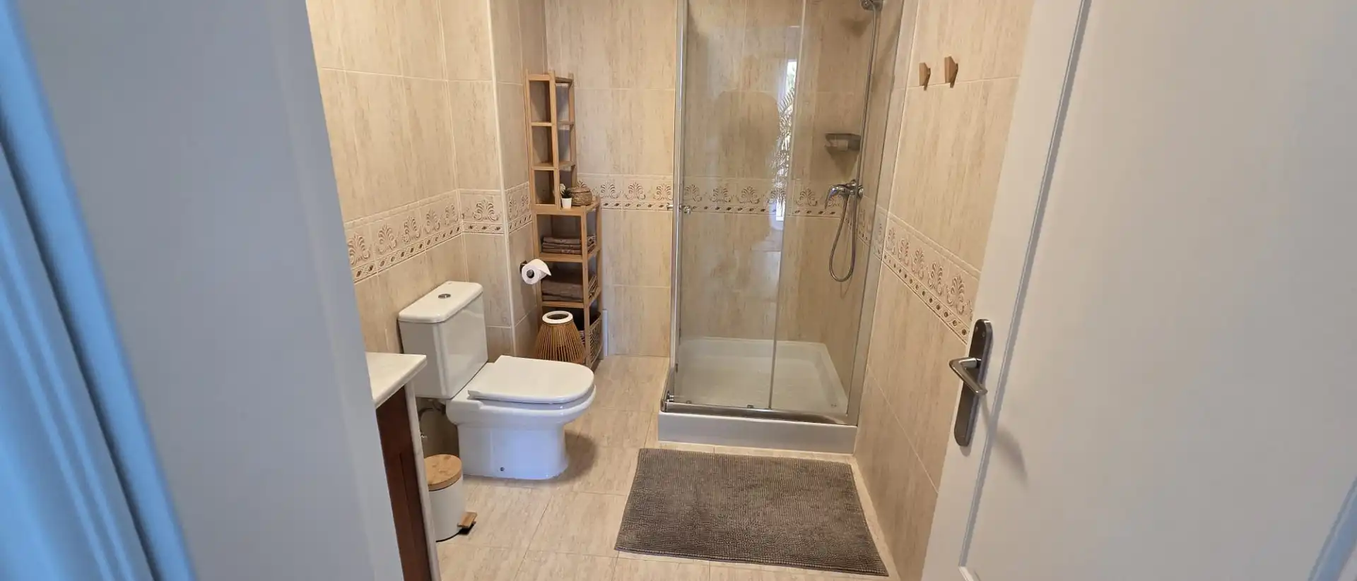 Baño de Casa adosada de alquiler en Alhaurín de la Torre con Aire acondicionado, Jardín privado y Terraza