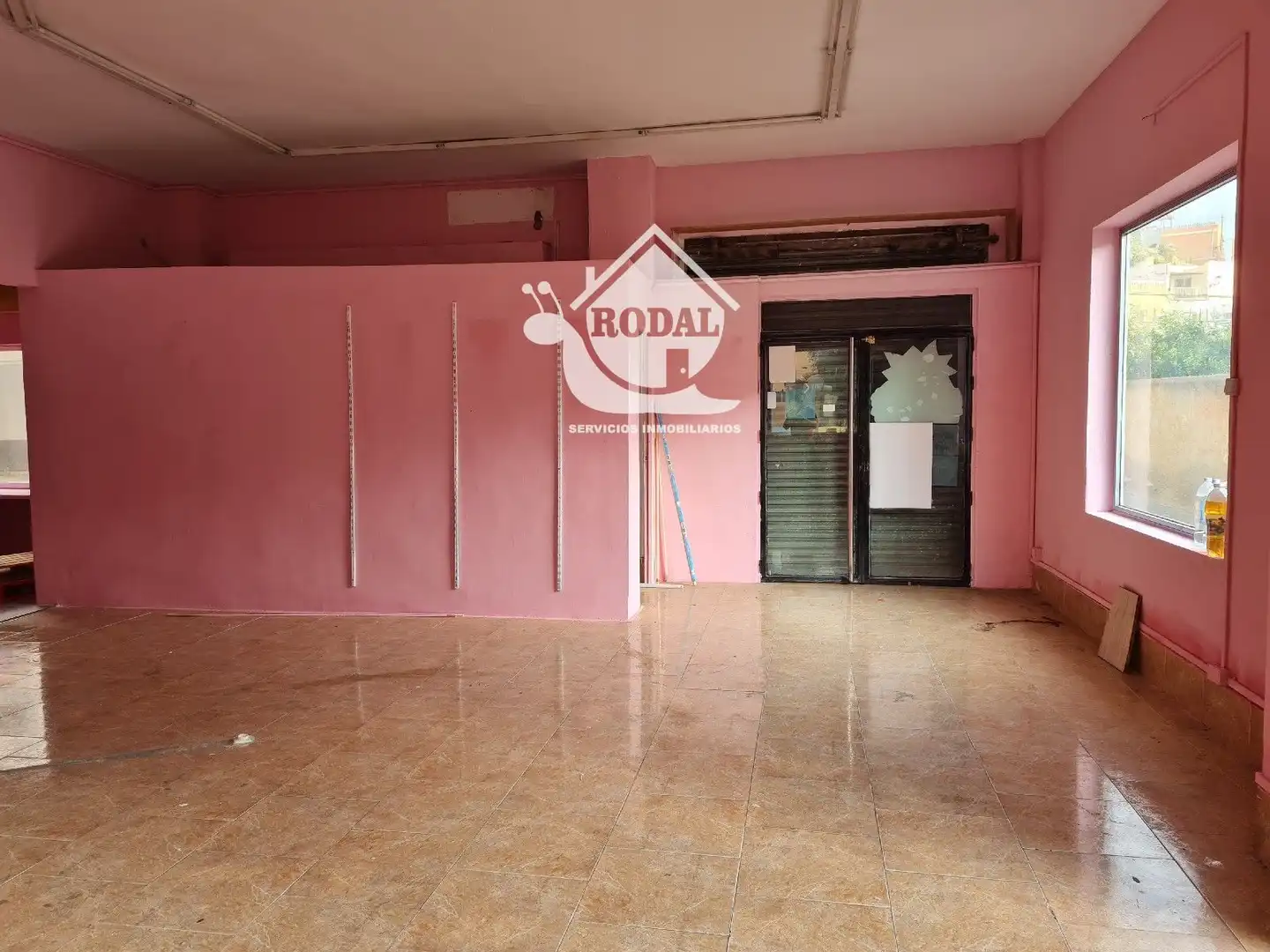 Local en venta en Huércal de Almería con Internet y Alarma