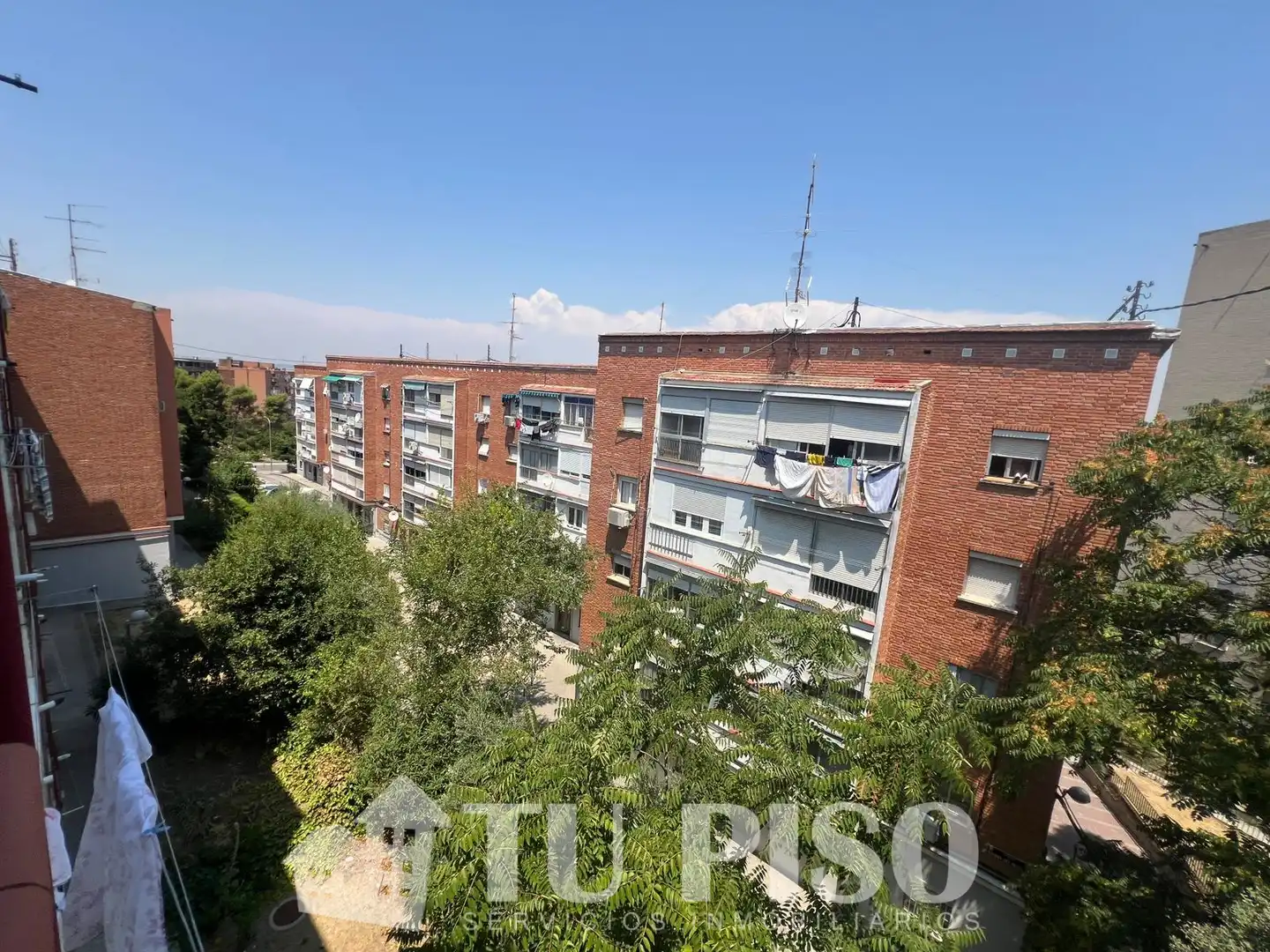 Vista exterior de Piso en venta en Madrid con Calefacción, Terraza y Amueblado