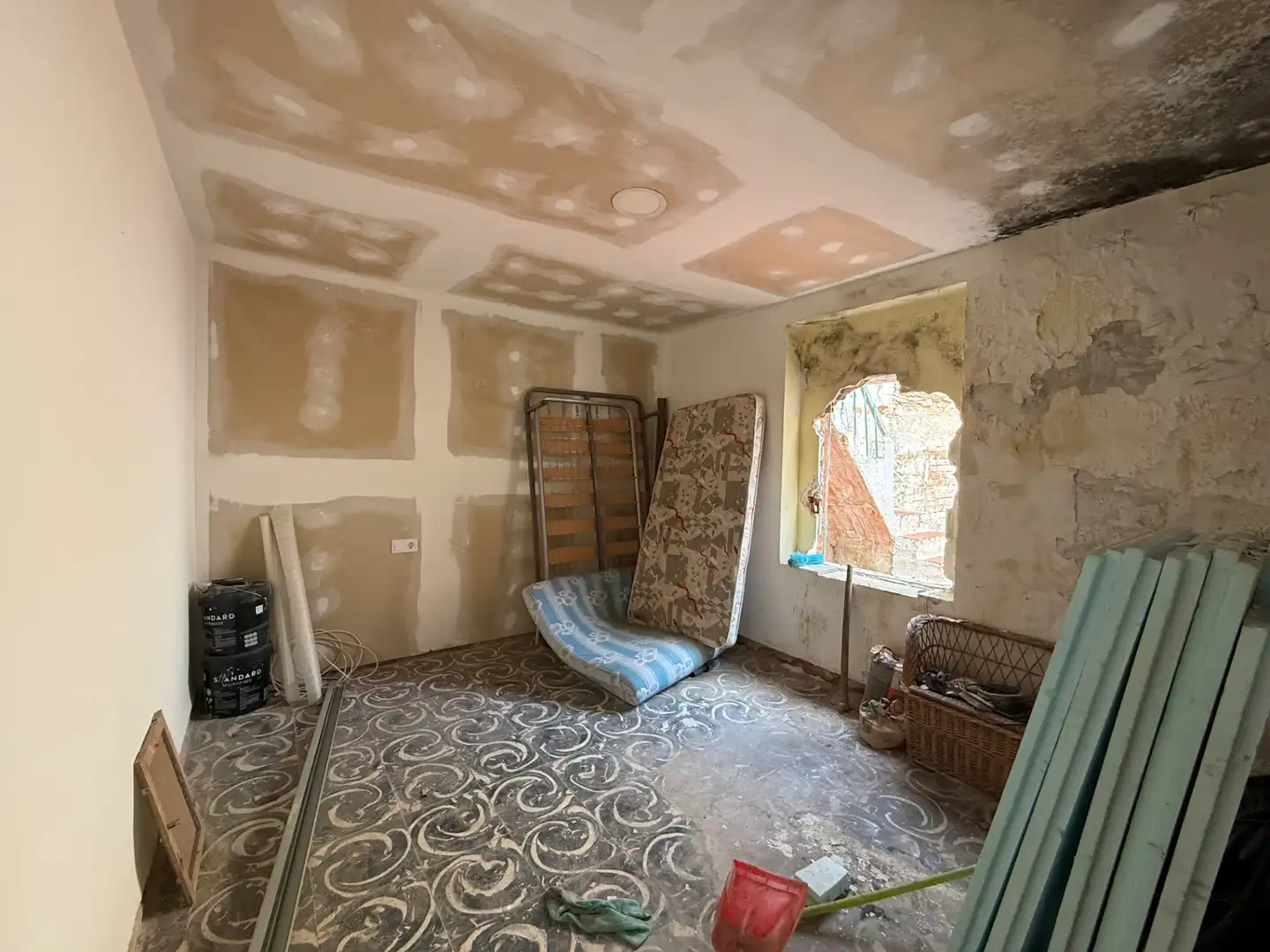 Detached homes for sale in Oliva  with Terrace, Storage room and Balcony