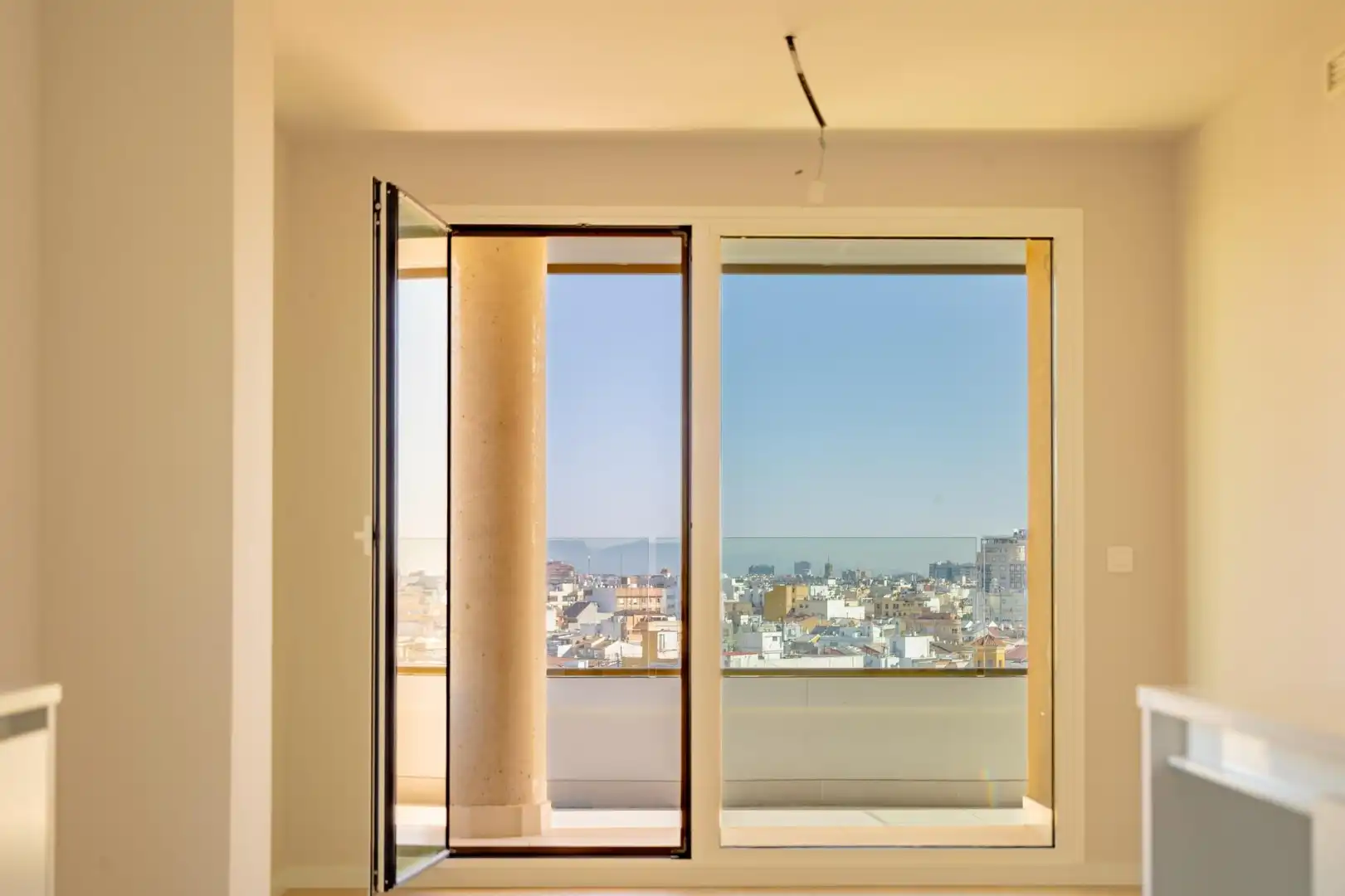 Terrasse von Wohnung zur Miete in Valencia mit Klimaanlage, Heizung und Privatgarten