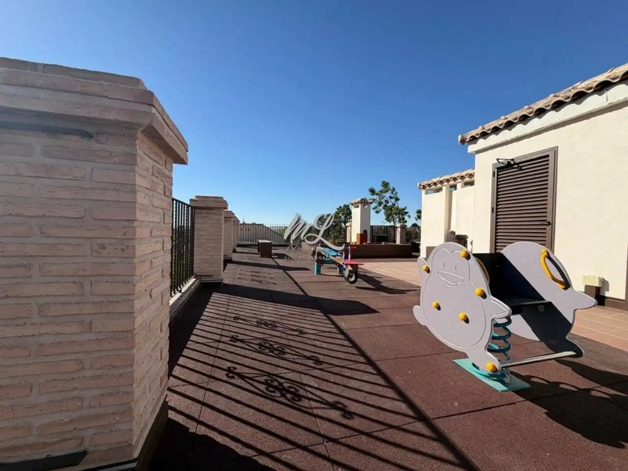 Terrassa de Dúplex en venda en Toledo amb Calefacció, Traster i Piscina comunitària