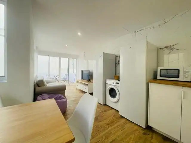 Habitació a Calle JUAN ESPUCHE, Altabix