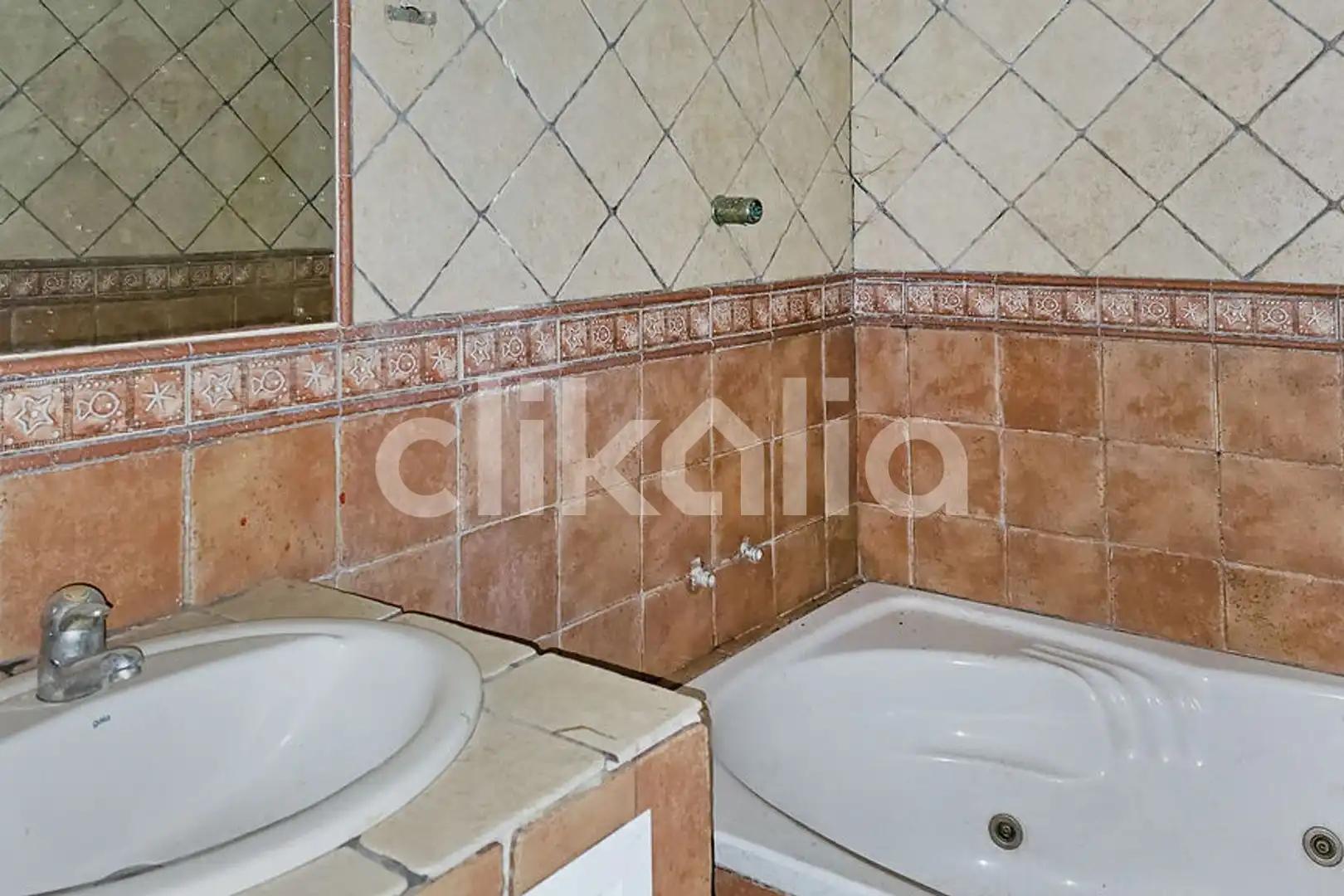 Houses for sale in Taraguilla- Estación