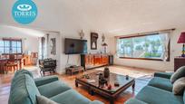 Living room of House or chalet for sale in Estepona  with Air Conditioner, Terrace and Swimming Pool