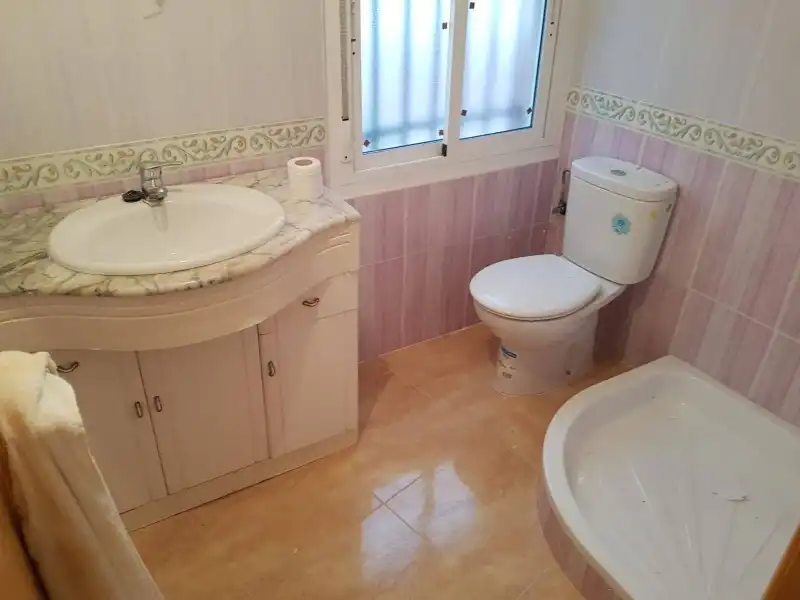 Baño de Casa o chalet en venta en Valdeobispo con Jardín privado y Terraza