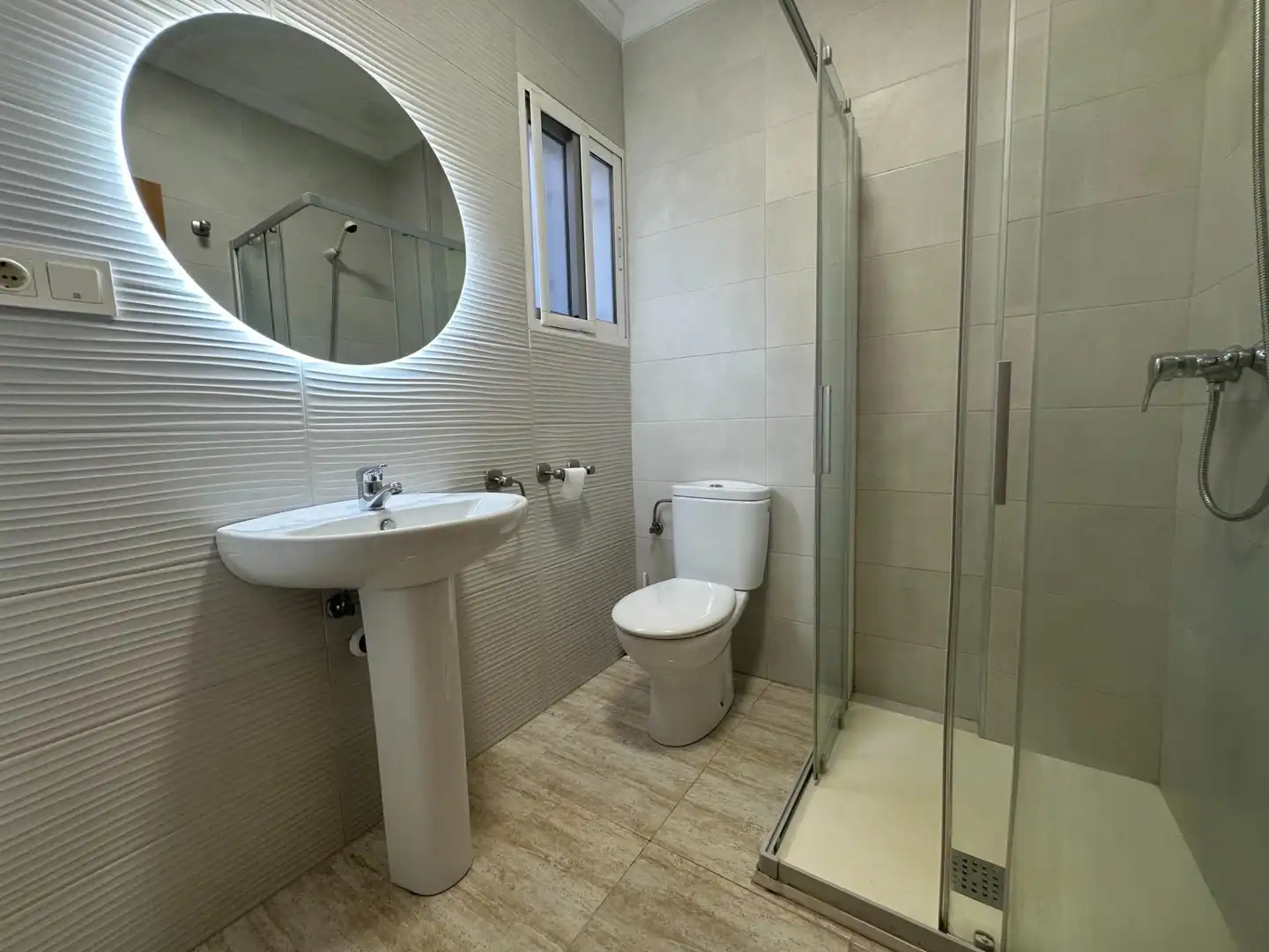 Adosado con piscina en venta en Calle Salvador Dalí, imagen 24