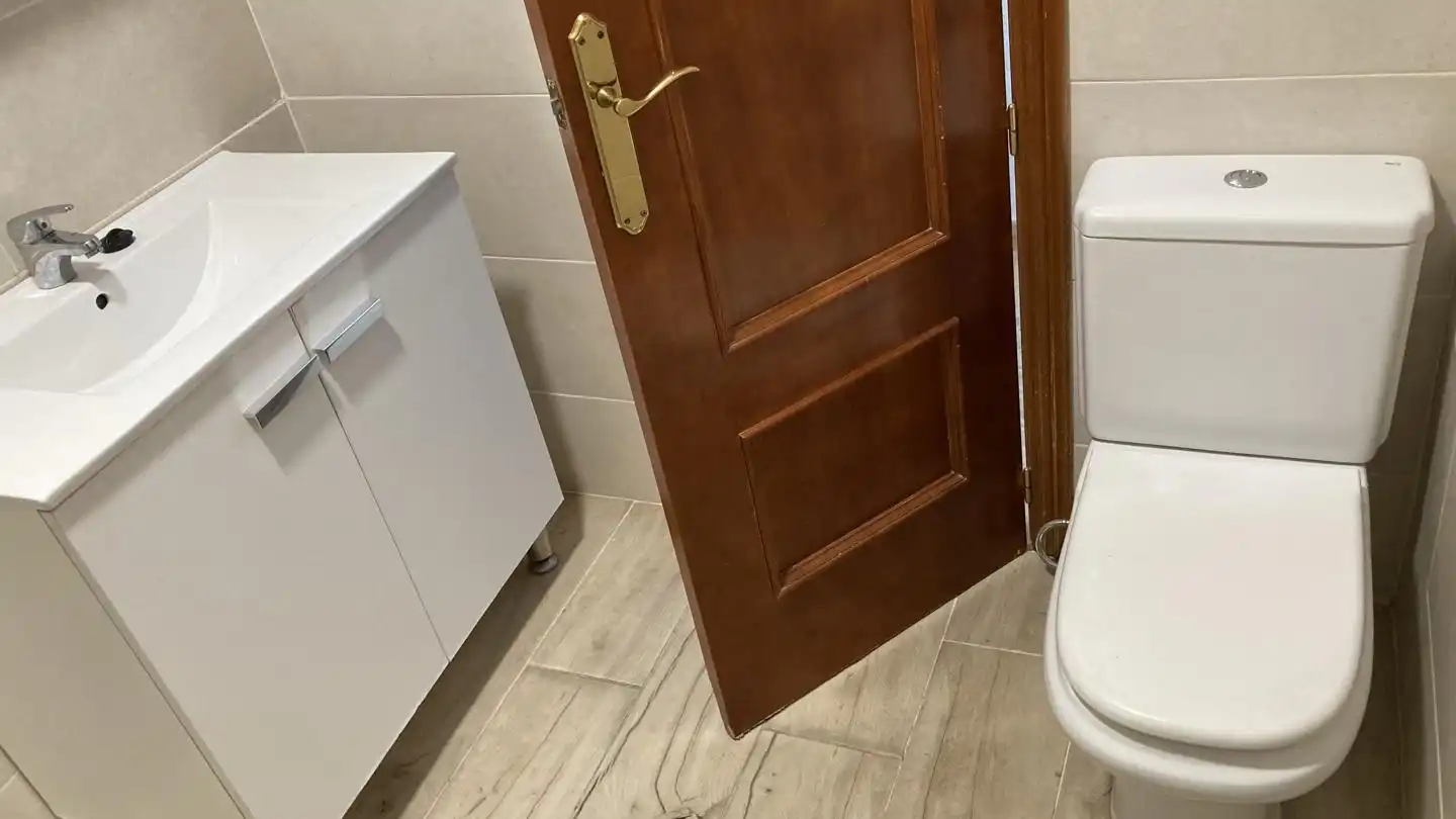 Baño de Piso de alquiler en Garrucha con Terraza