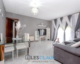 Exterior view of Flat for sale in  Barcelona Capital  with Air Conditioner, Heating and Balcony