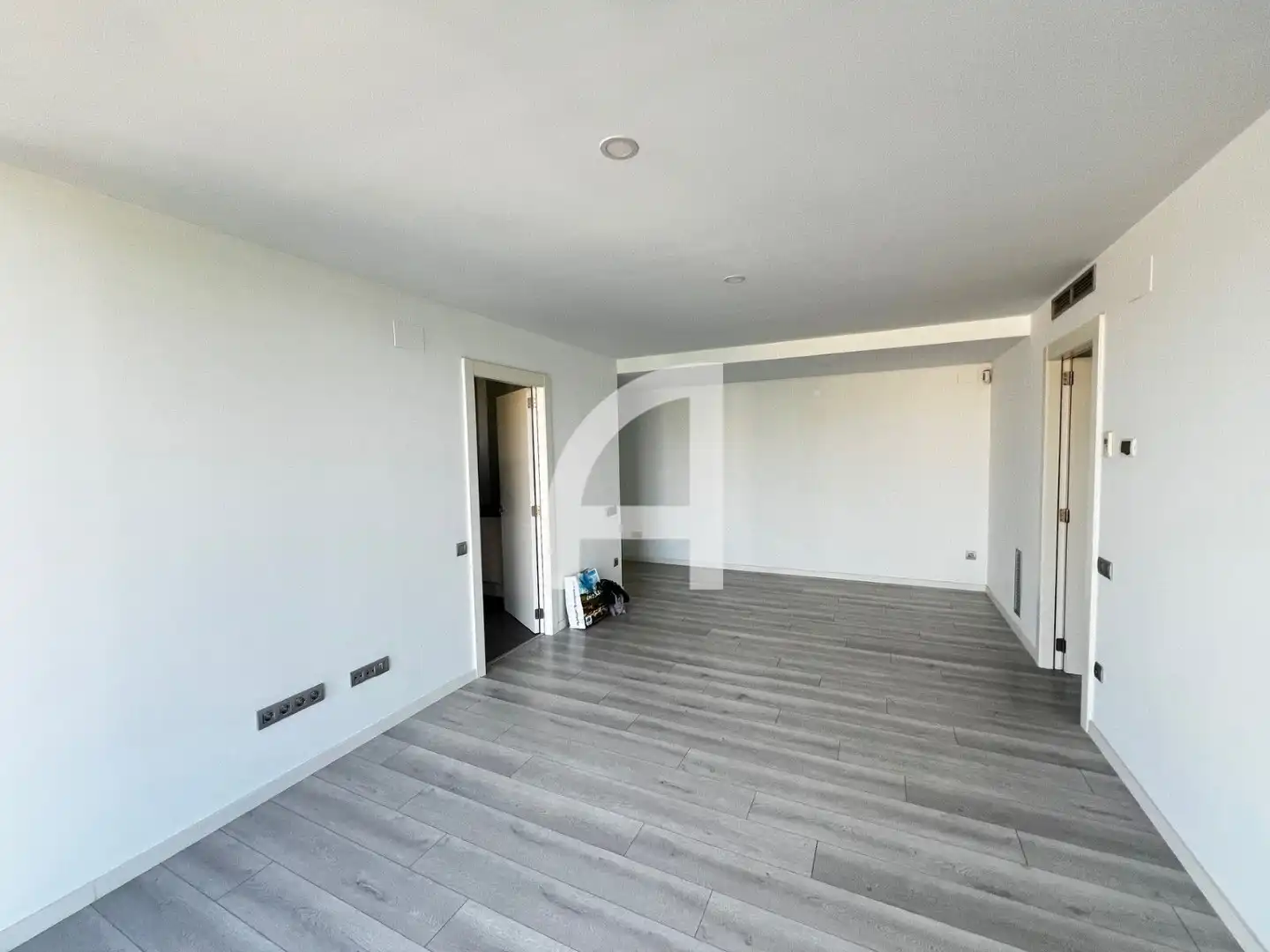 Wohnung zur Miete in Sitges mit Klimaanlage, Heizung und Parkett