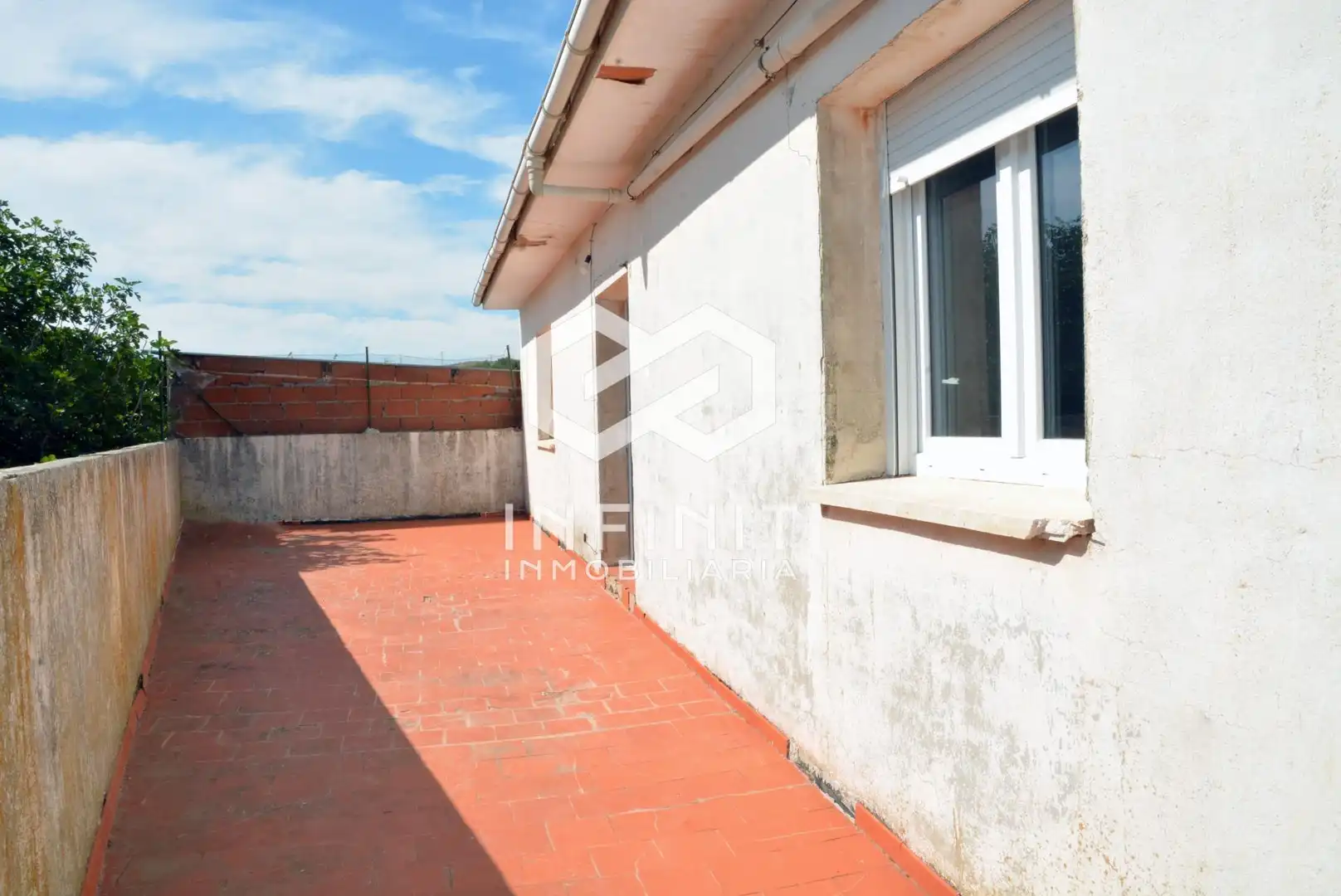 Vista exterior de Casa o xalet en venda en Mazuecos amb Terrassa i Traster