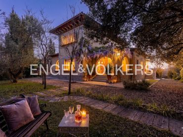 Casa amb piscina en venda a Bellaterra