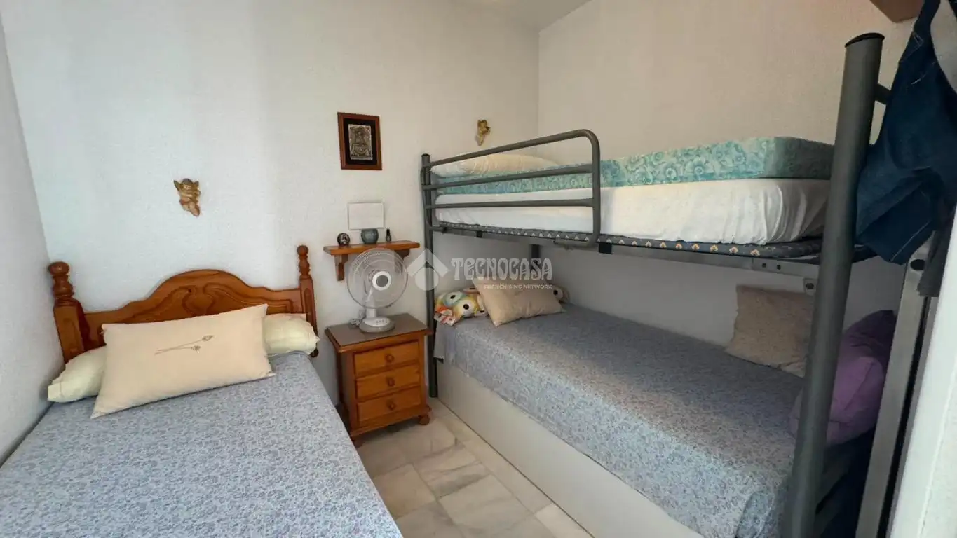 Habitación de Dúplex en venta en Motril con Terraza, Piscina y Piscina comunitaria
