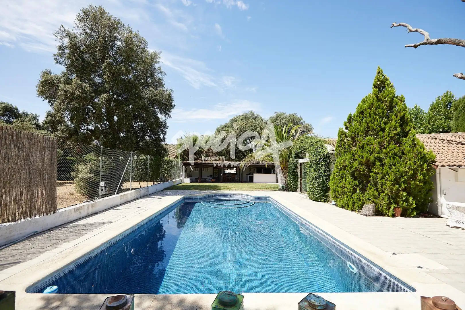 Swimming pool of Houses for rent in Villanueva de la Cañada  with Air Conditioner, Heating and Private garden